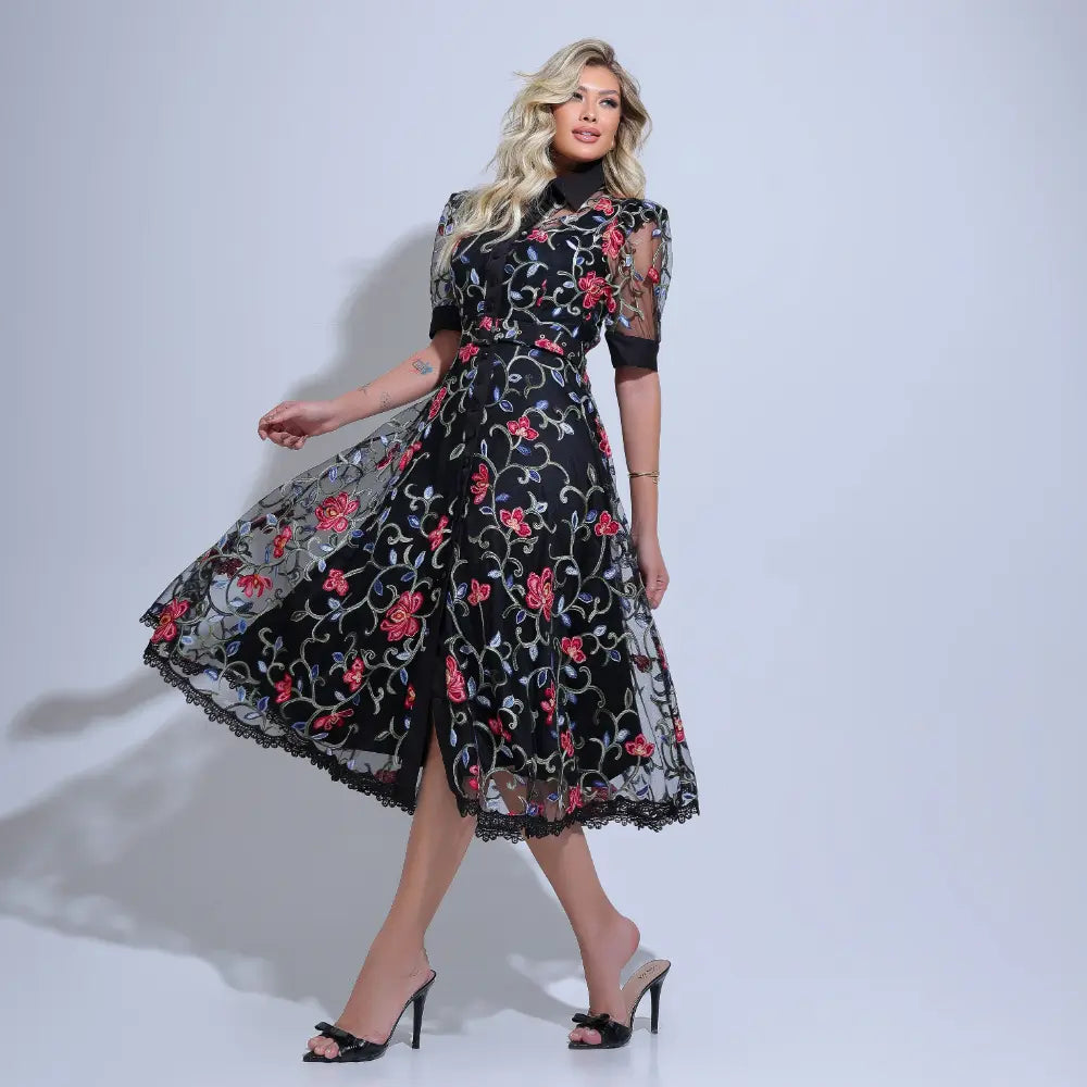 Vestido Feminino Preto Floral Delicado Midi Floreari