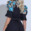 Vestido feminino bordado igreja