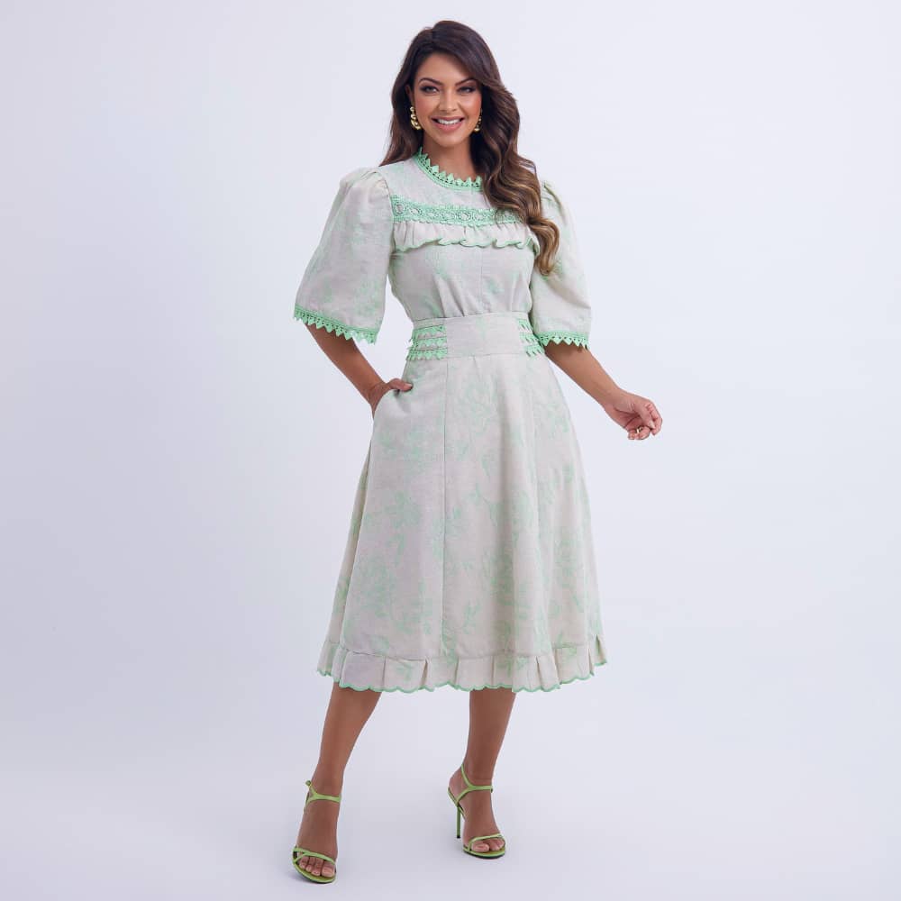 Conjunto Feminino Off White com Bordado Verde Luana - Frente