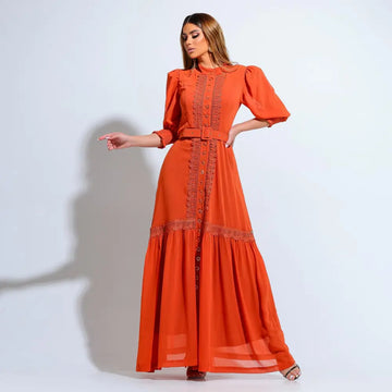 Vestido Melissa Laranja em Musseline com Botões Frontais e Detalhes em Guipir - FL98